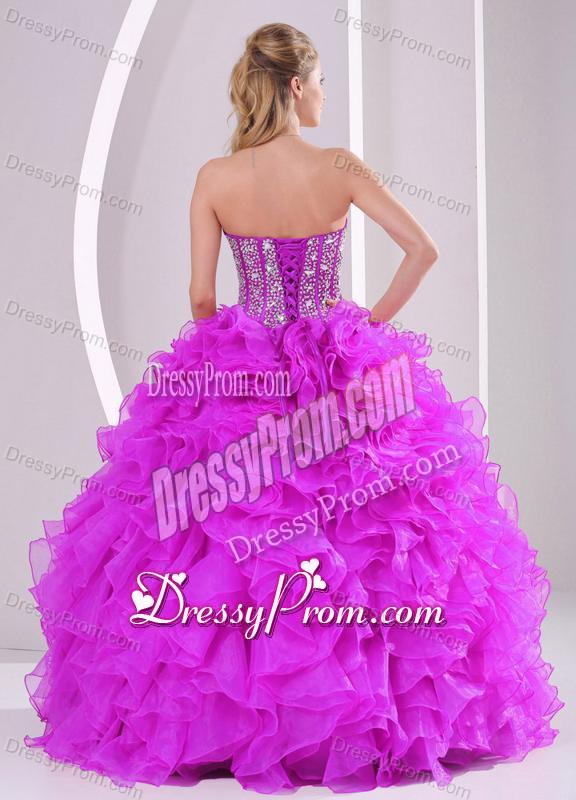 Ball Gown Sweetheart Ruffles and Beaded Decorate Quinceanera Gowns in Sweet 16