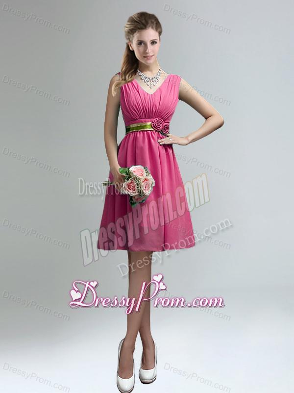Elegant V-neck Ruched Dama Dress with Belt for Sale