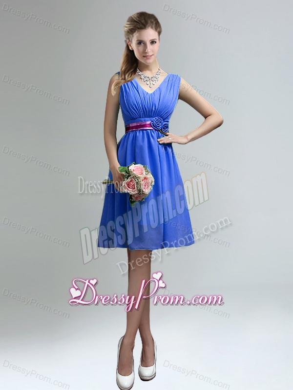 Elegant V-neck Ruched Dama Dress with Belt for Sale