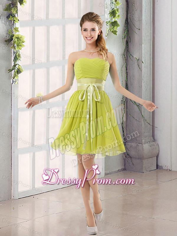 Perfect Belt Ruching Sweetheart A Line Dama Dress for 2015