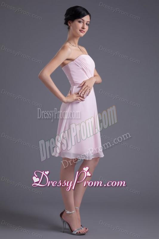 Lovely Pink Empire Strapless Knee-length Chiffon Ruching Prom Dress