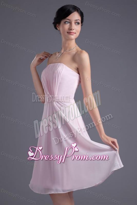 Lovely Pink Empire Strapless Knee-length Chiffon Ruching Prom Dress