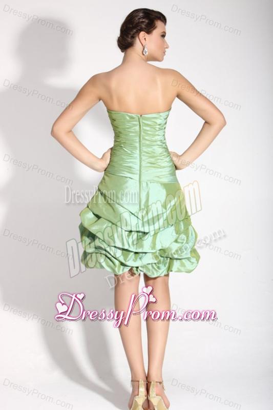 Apple Green Sweetheart Prom Dress with Beading and Ruching