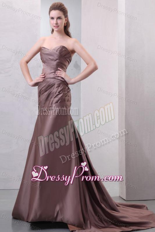 Sweetheart A-line Ruche Decorate Chocolate Prom Dress with Train