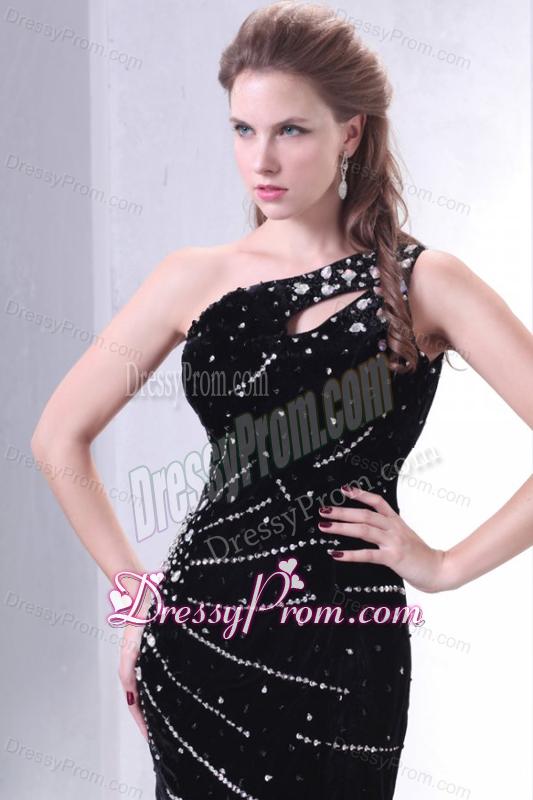 Beading and Rhinestone One Shoulder Black Column Prom Dress
