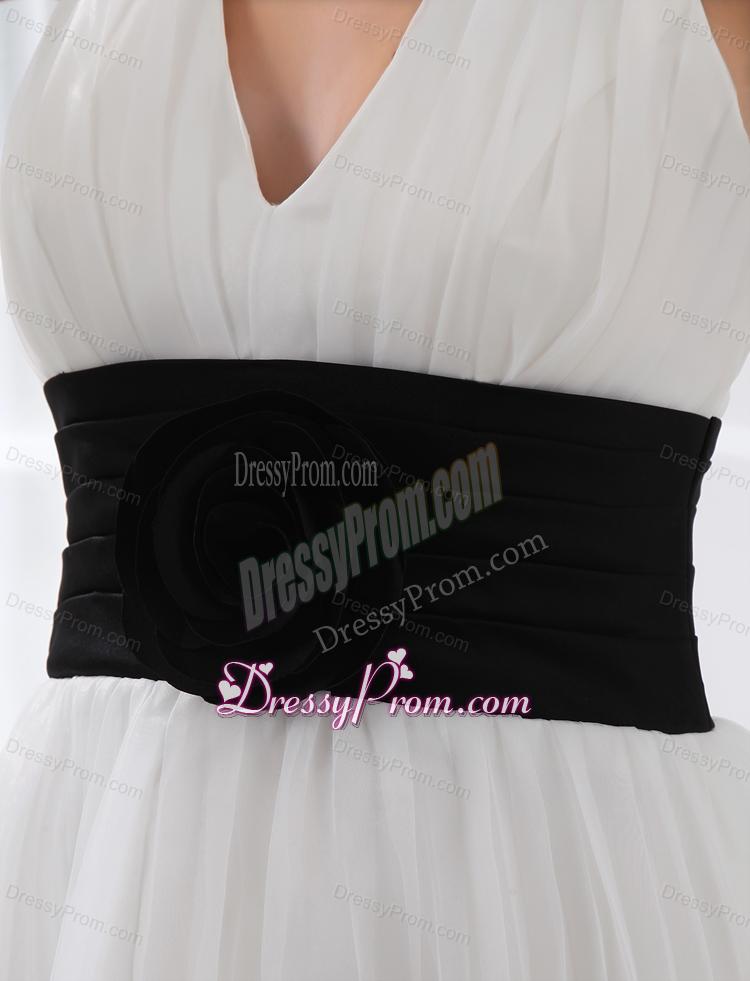A-line Chiffon White Haltor Top Knee-length Hand Made Flower Prom Dress