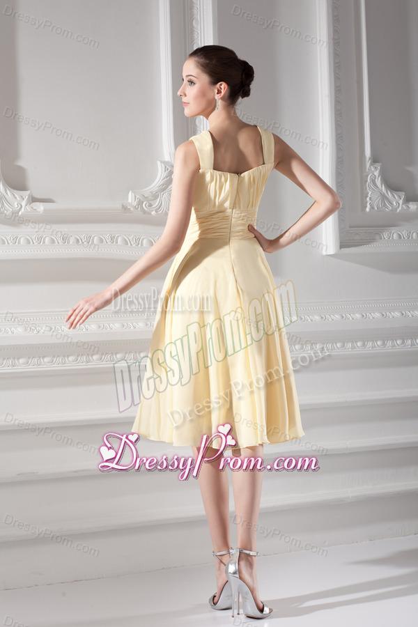 Empire Light Yellow Knee-length Short Prom Dress with Ruching