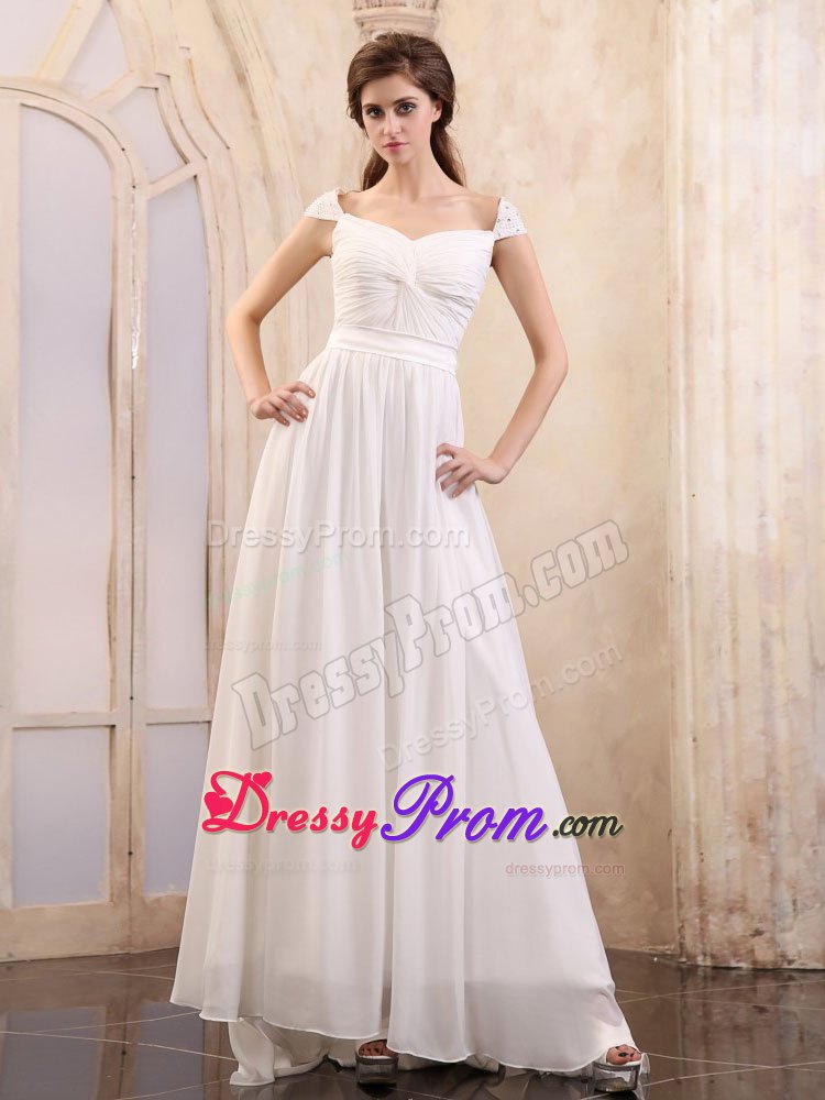 Discount Cute Cap Sleeves Brush Train White Prom Dress for Girls