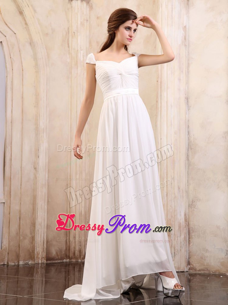 Discount Cute Cap Sleeves Brush Train White Prom Dress for Girls