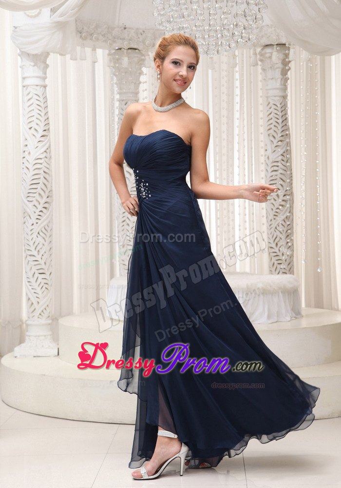 Chiffon Navy Blue Strapless Prom Bridesmaid Dresses Beading and Ruche
