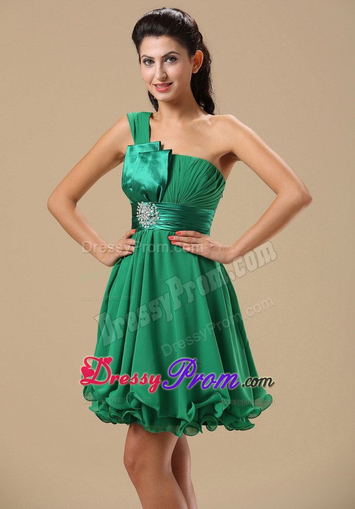 Beaded and Ruched Mini One Shoulder Green Prom Theme Dresses