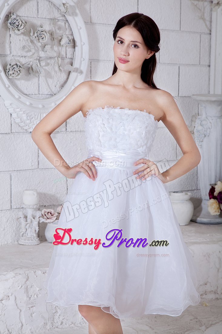 White Organza Prom Theme Dresses with Appliques in Livermore CA
