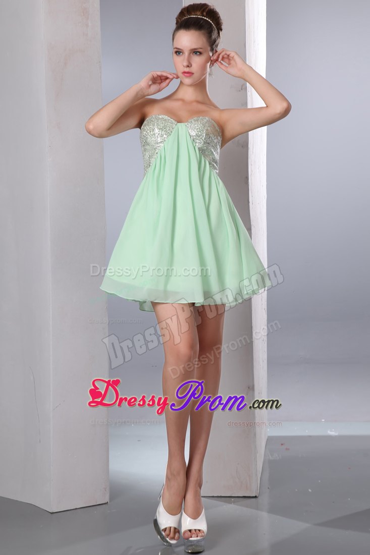 Sequins Accent Sweetheart Mini Prom Theme Dress in Apple Green