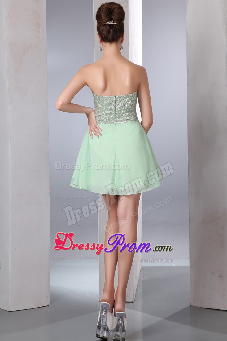Sequins Accent Sweetheart Mini Prom Theme Dress in Apple Green