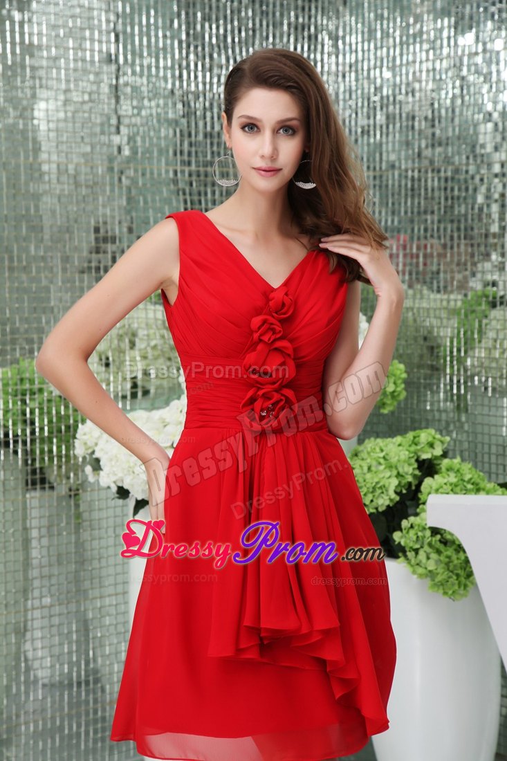 Ruches and Flowers Accent Red Chiffon Prom Gown Dress of V-neck