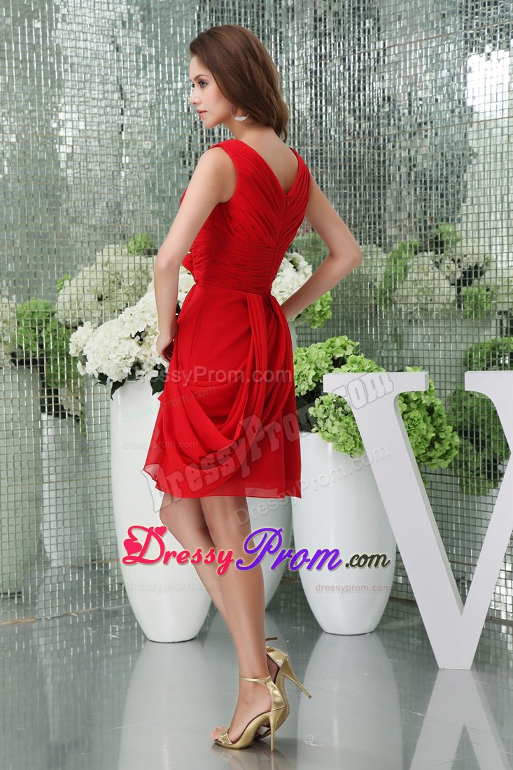Ruches and Flowers Accent Red Chiffon Prom Gown Dress of V-neck