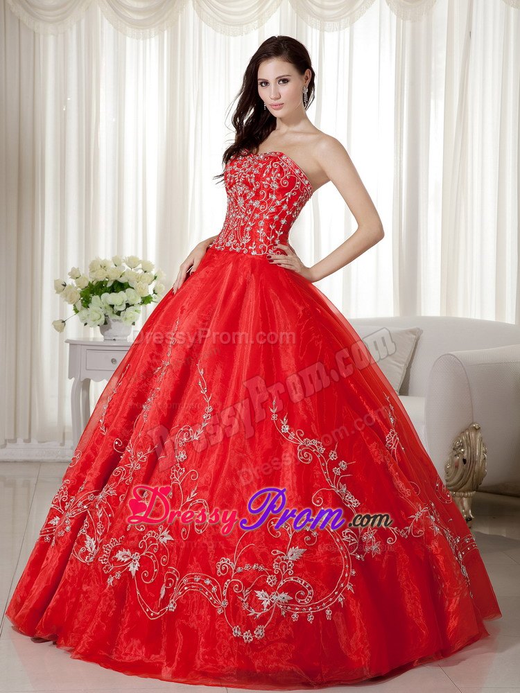 Red Sweet 15 Dresses Beaded Embroidery with Zipper up Back in Recife