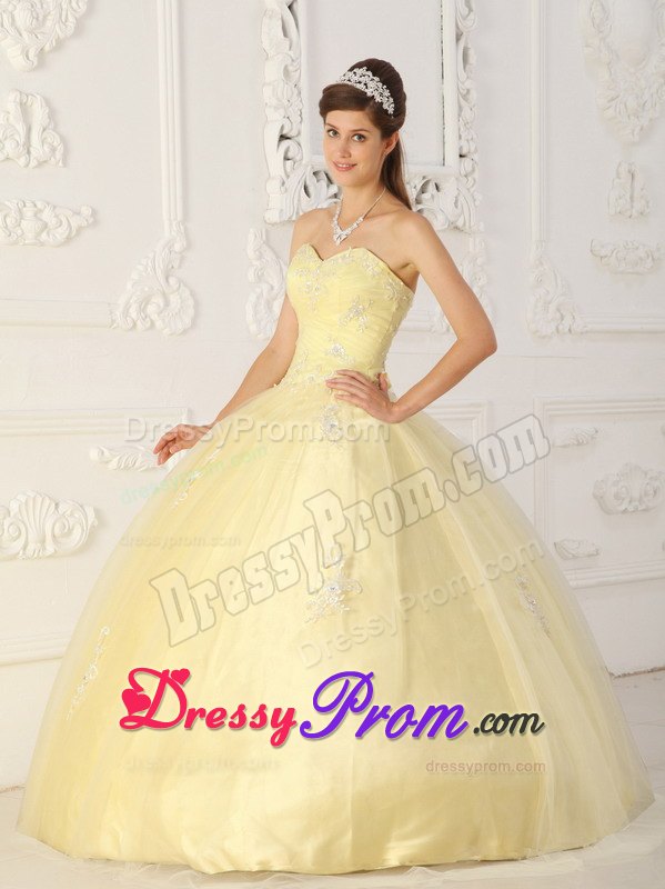 Light Yellow Ball Gown Sweetheart Quinceanera Dress Appliques Tulle