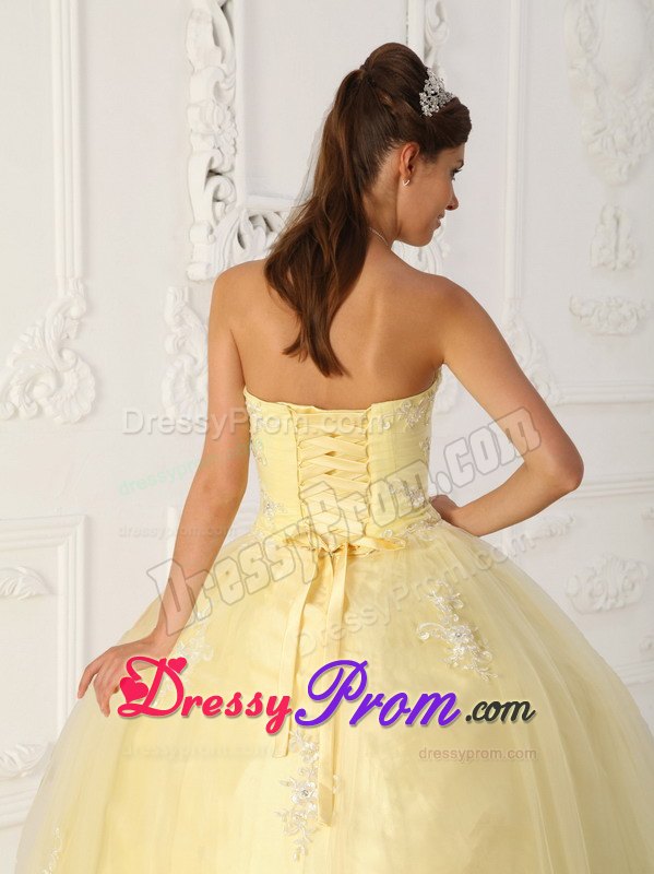 Light Yellow Ball Gown Sweetheart Quinceanera Dress Appliques Tulle