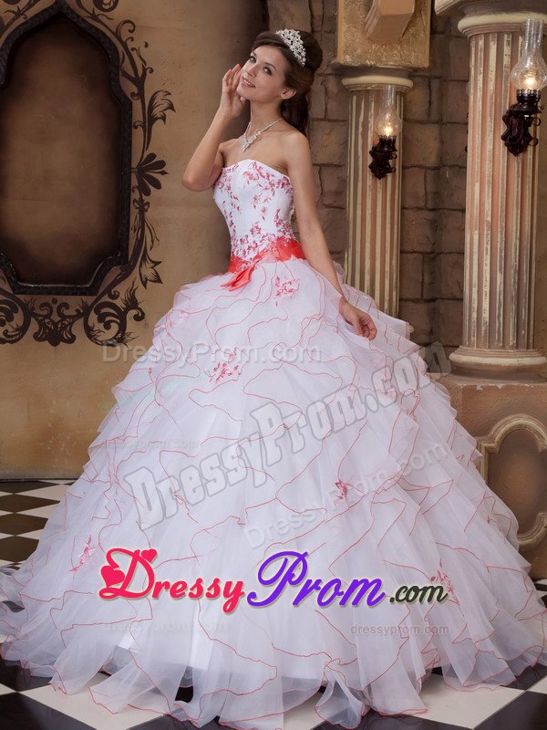 Fashionable White Organza Dresses for 15 Brasilia Strapless Embroidery