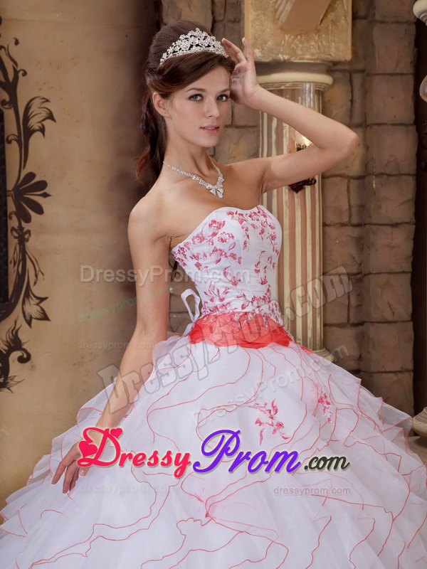 Fashionable White Organza Dresses for 15 Brasilia Strapless Embroidery