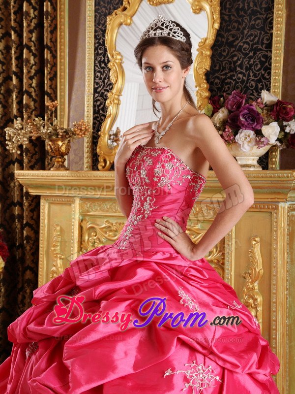 Trendy Strapless Ruching Sweet 16 Dresses with Appliques and Pick-ups