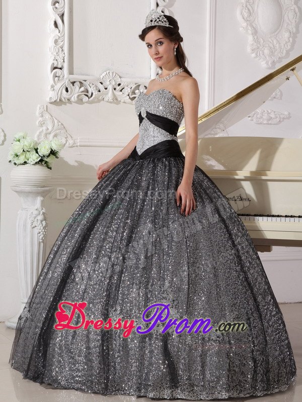 Shimmery Black Ball Gown Sequined Quinceanera Gown Sweetheart