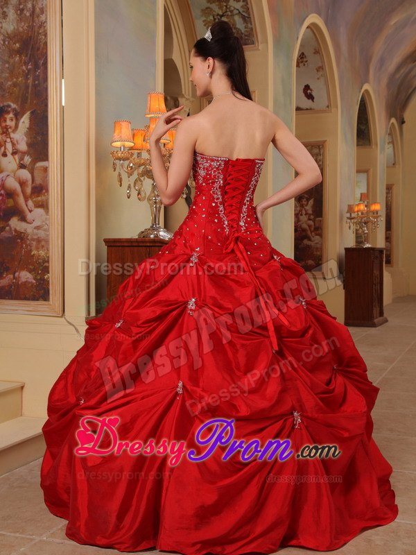 Red Pick-ups Strapless Beading and Embroidery Dresses For a Quince