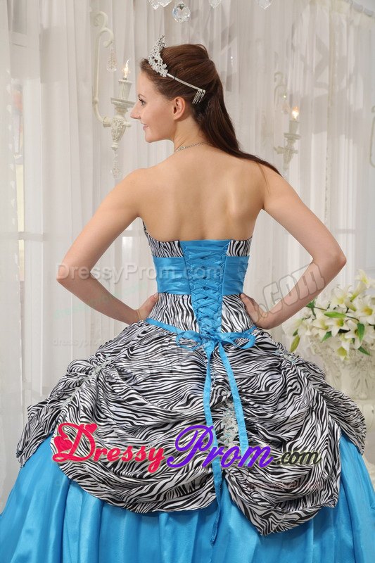 Aqua Blue Sweetheart Taffeta and Zebra Ruffles Dresses For a Quince