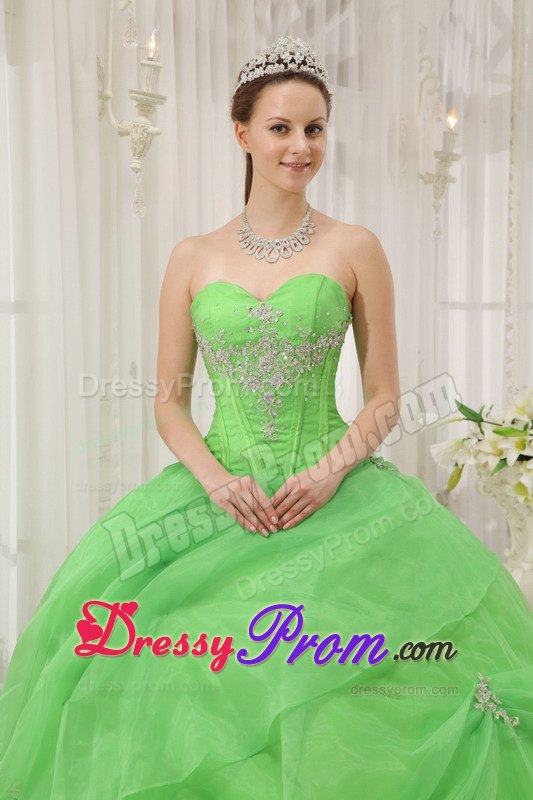 Sweetheart Spring Green Quinceanera Dresses Gowns with Appliques