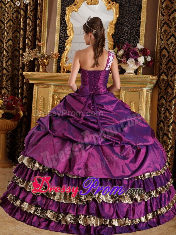 One Shoulder Taffeta and Leopard Purple Ball Gown Appliques Dresses 15