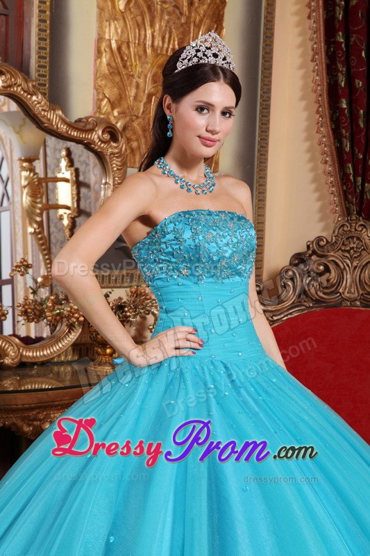 Embroidery with Beading Aqua Blue Strapless Dresses For a Quinceanera