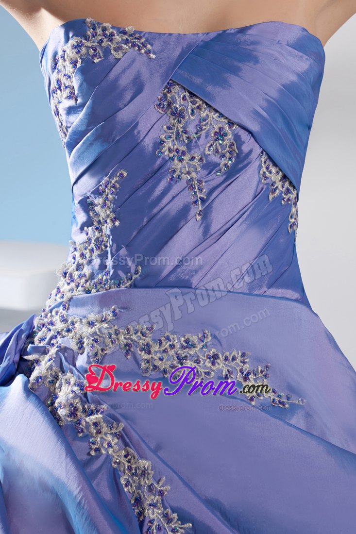 Ruching Pick-ups Appliques Strapless Quinceanera Dress in Purple