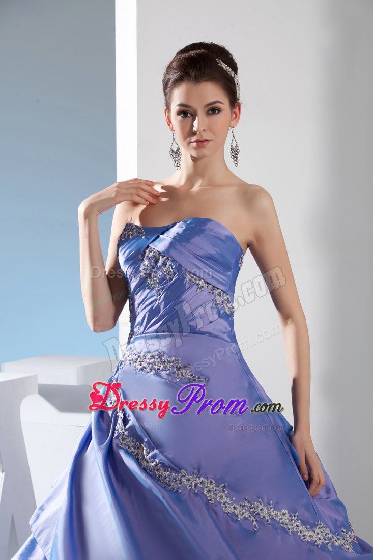 Ruching Pick-ups Appliques Strapless Quinceanera Dress in Purple