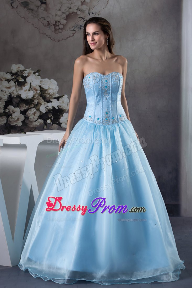 A-Line Sweetheart Embroidery and Beading Sweet 15 Dresses in Blue