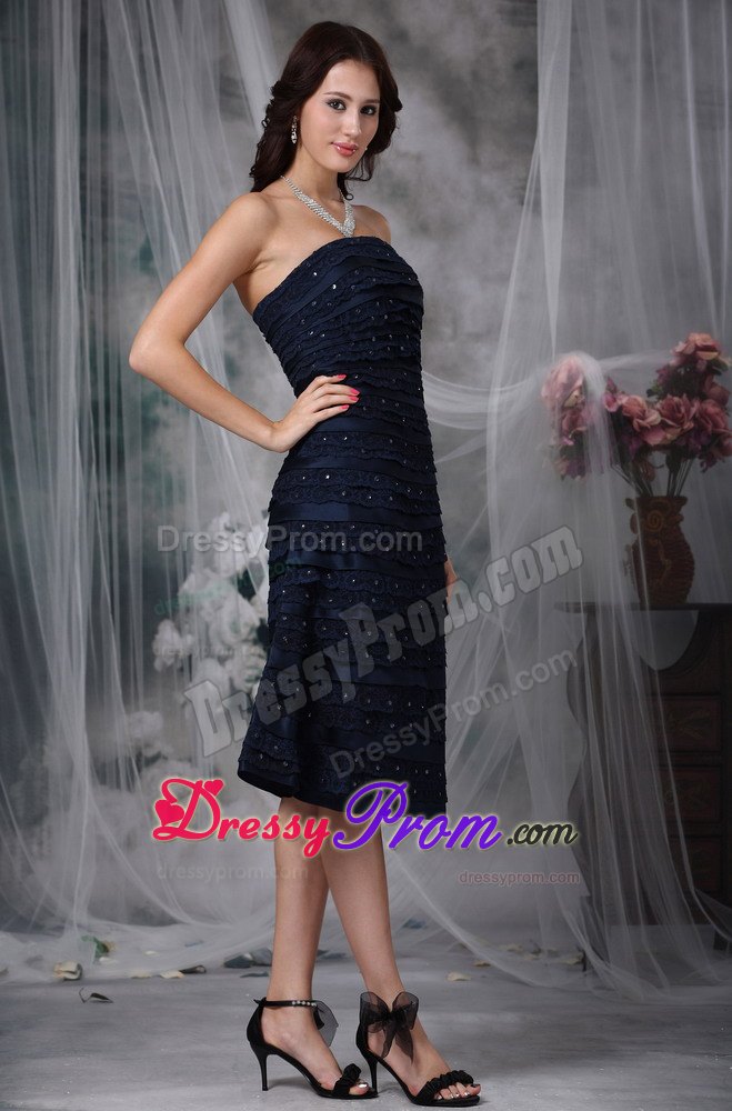 Navy Blue Bridesmaid Dress with Knee-length in Satin and Lace