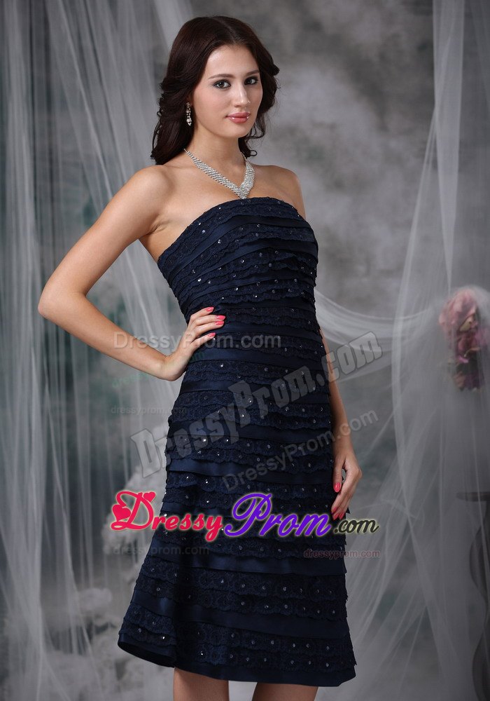 Navy Blue Bridesmaid Dress with Knee-length in Satin and Lace