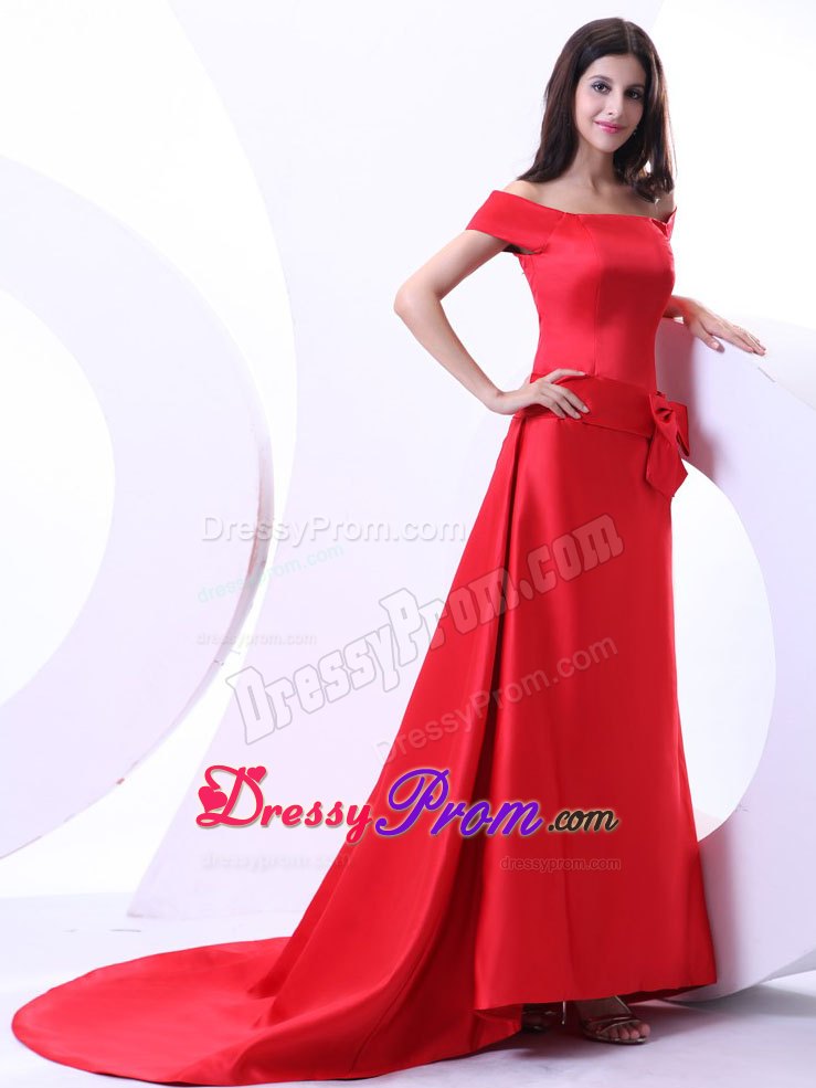 Off The Shoulder Red Prom Dresses With Bowknot and Brush Train