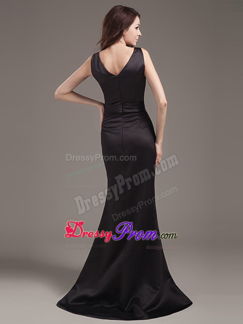2014 PopularBlack V-neck Mermaid Prom Dress with Bow