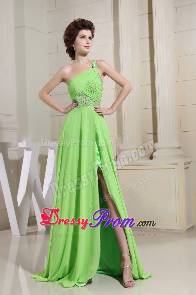 Spring Green One Shoulder Slit Ruch and Beading Decorate prom Dress