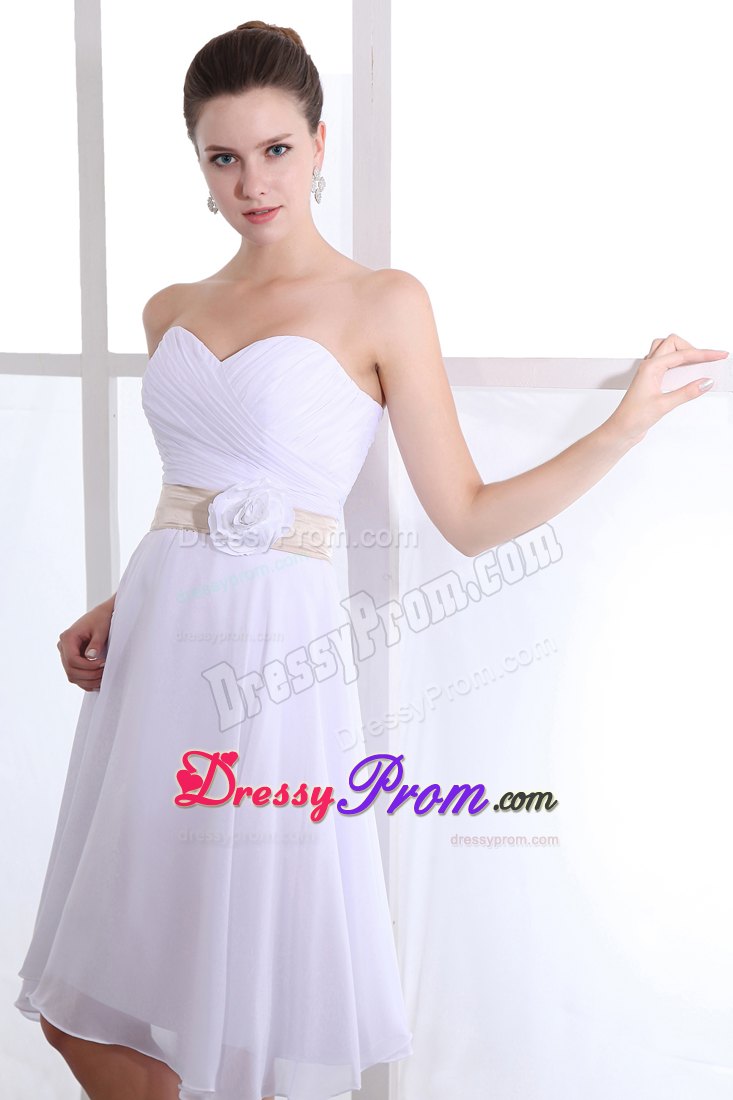 A-line Sweetheart Chiffon White Prom Court Dresses with Hand Flower