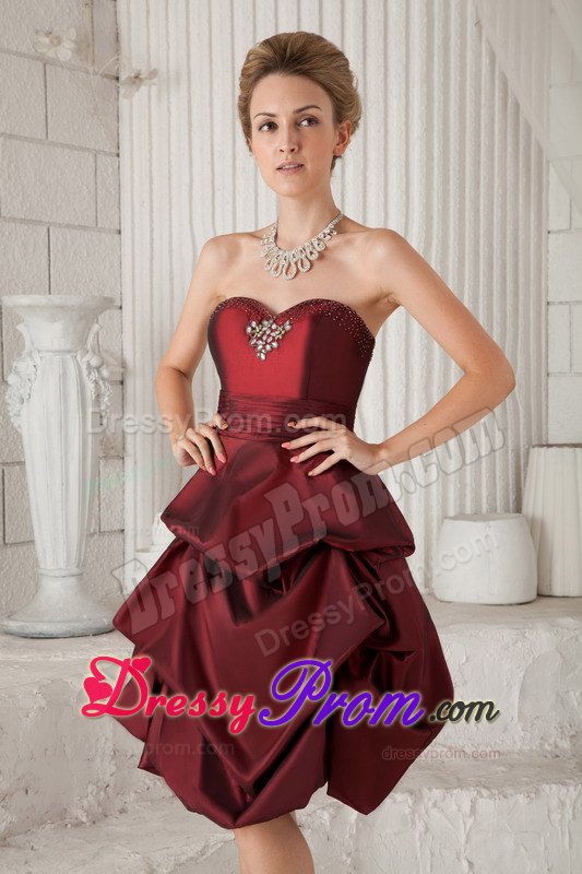Burgundy Column Sweetheart Knee-length Beading Prom Dress
