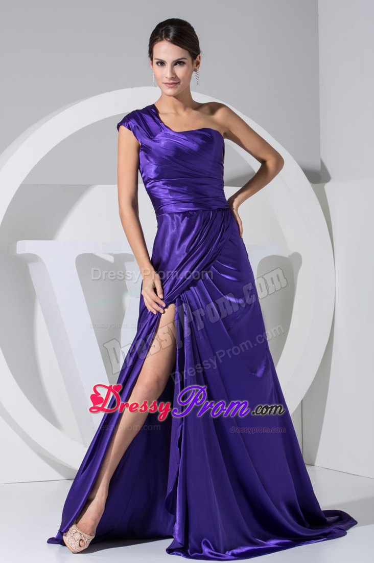 New Purple One Shoulder Ruched Slitted Dress for Prom Queen