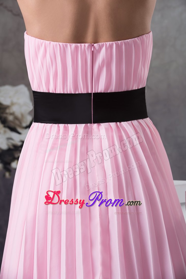Pink Ruching Short Prom Gown with Handmade Flower and Black Sash