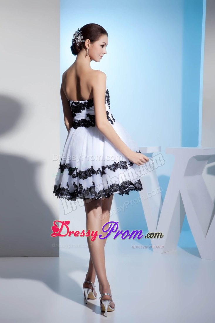 Sweetheart Princess Appliques Knee-length Prom Gown with Side Zipper