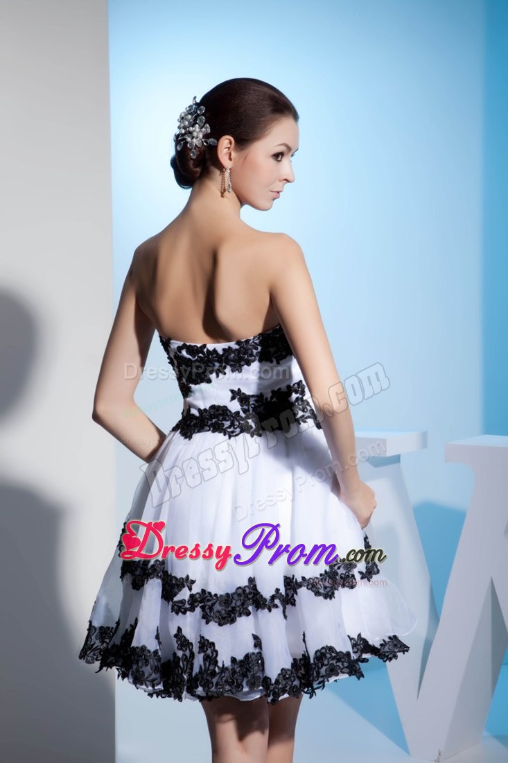 Sweetheart Princess Appliques Knee-length Prom Gown with Side Zipper