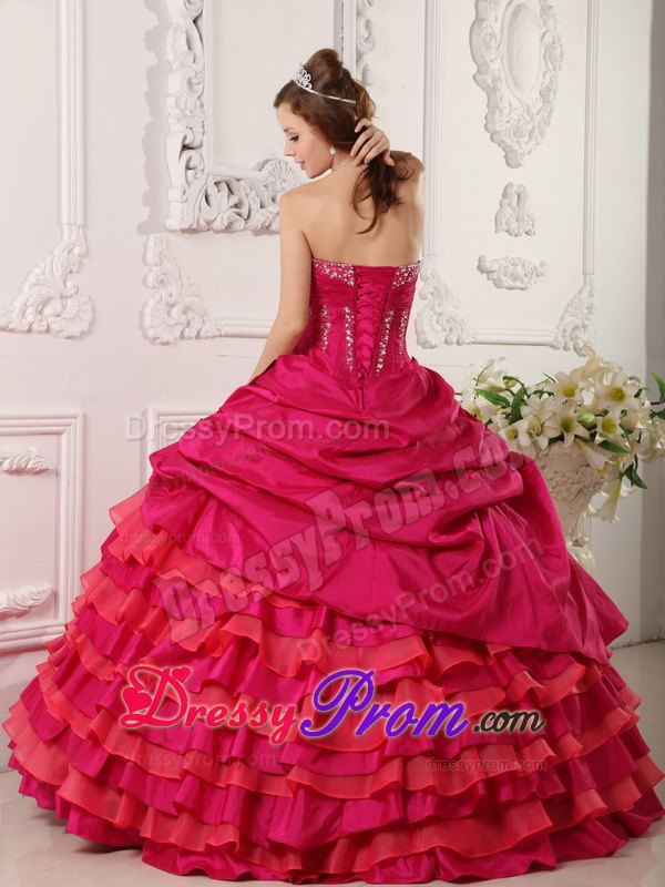 Strapless Floor-length Red Quinceanera Gown Dresses with Beading