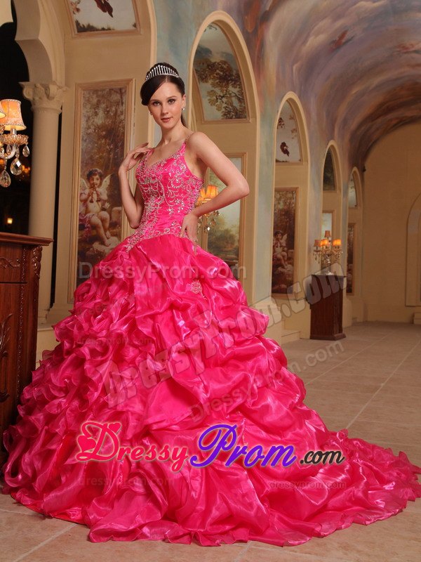 Spaghetti Straps Red Ball Gown Quinceanera Dress with Embroidery