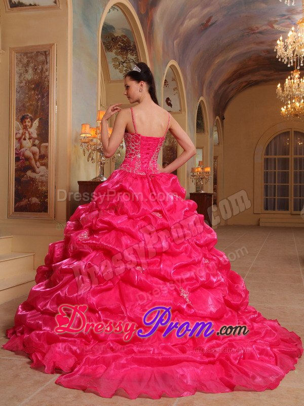 Spaghetti Straps Red Ball Gown Quinceanera Dress with Embroidery