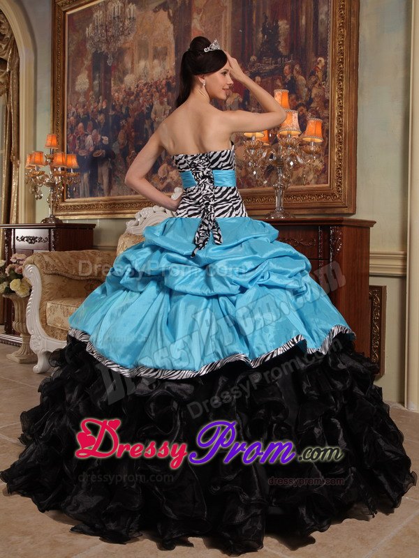 Sweetheart Pick-ups Aqua Blue and Black Dresses For a Quinceanera